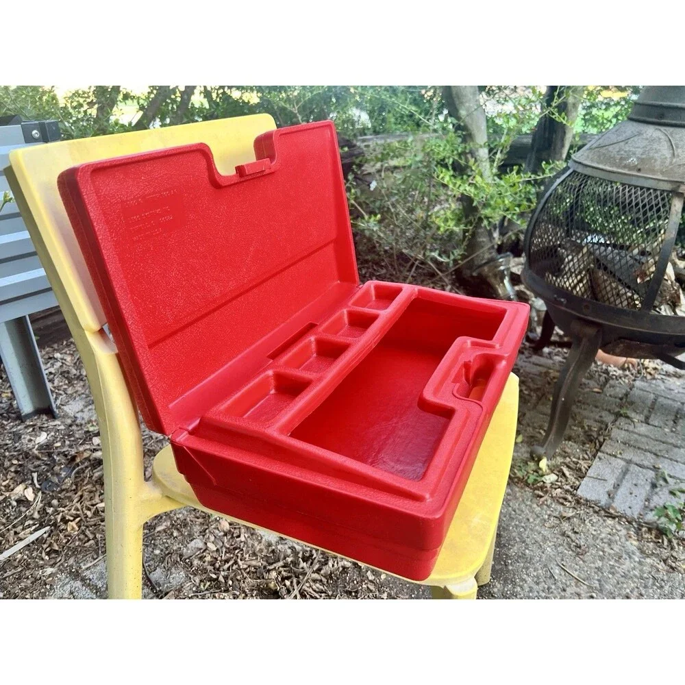 LEGO 1980’s Red Plastic Carrying Case 11.5 x 7.5 x 4 Very Good Condition